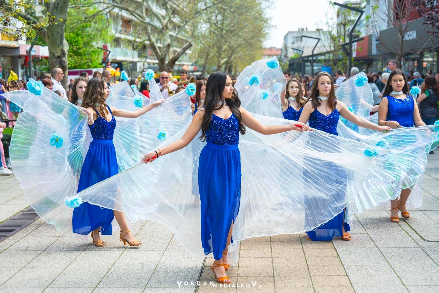  Карнавал на цветята във Враца 